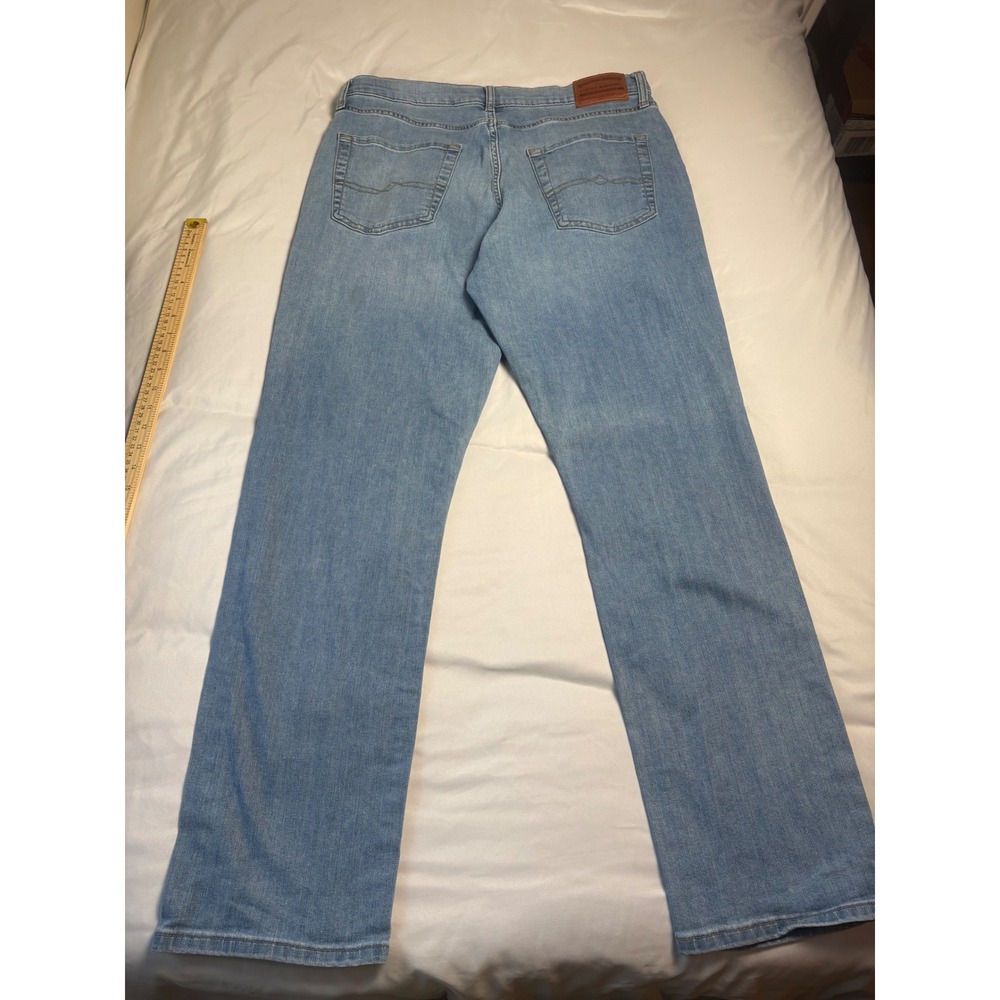 Lucky Brand 410 Athletic Straight Jeans Mens 34x34 Light Blue Good Stretch Denim - Picture 2 of 9